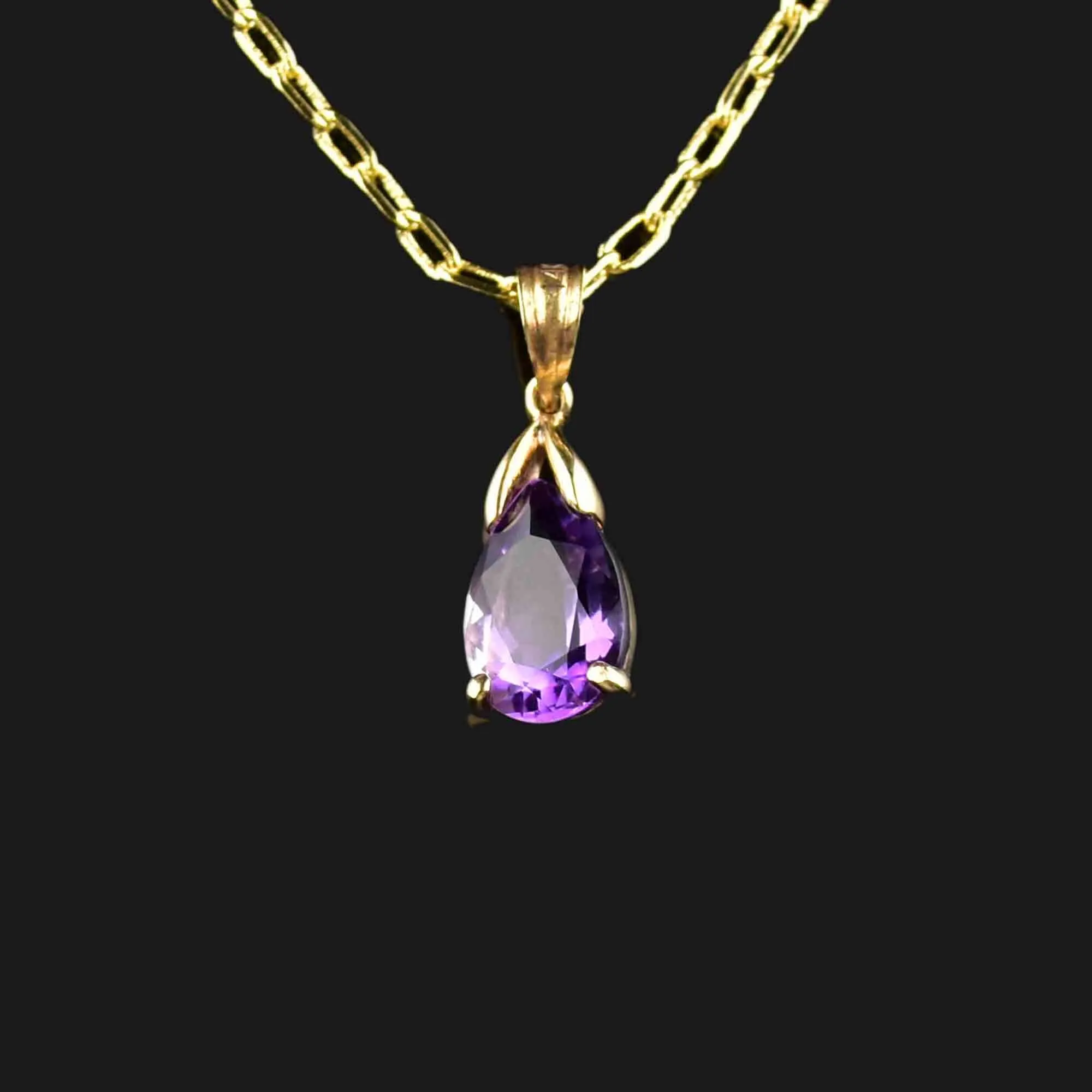 14K Gold Pear Cut Amethyst Pendant Necklace