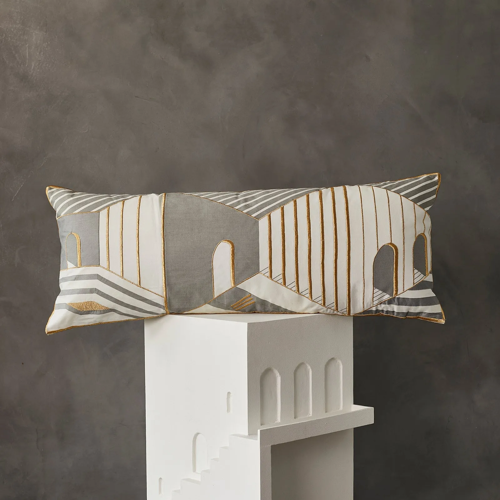 2 Faced Cushion - Grey Streetscape