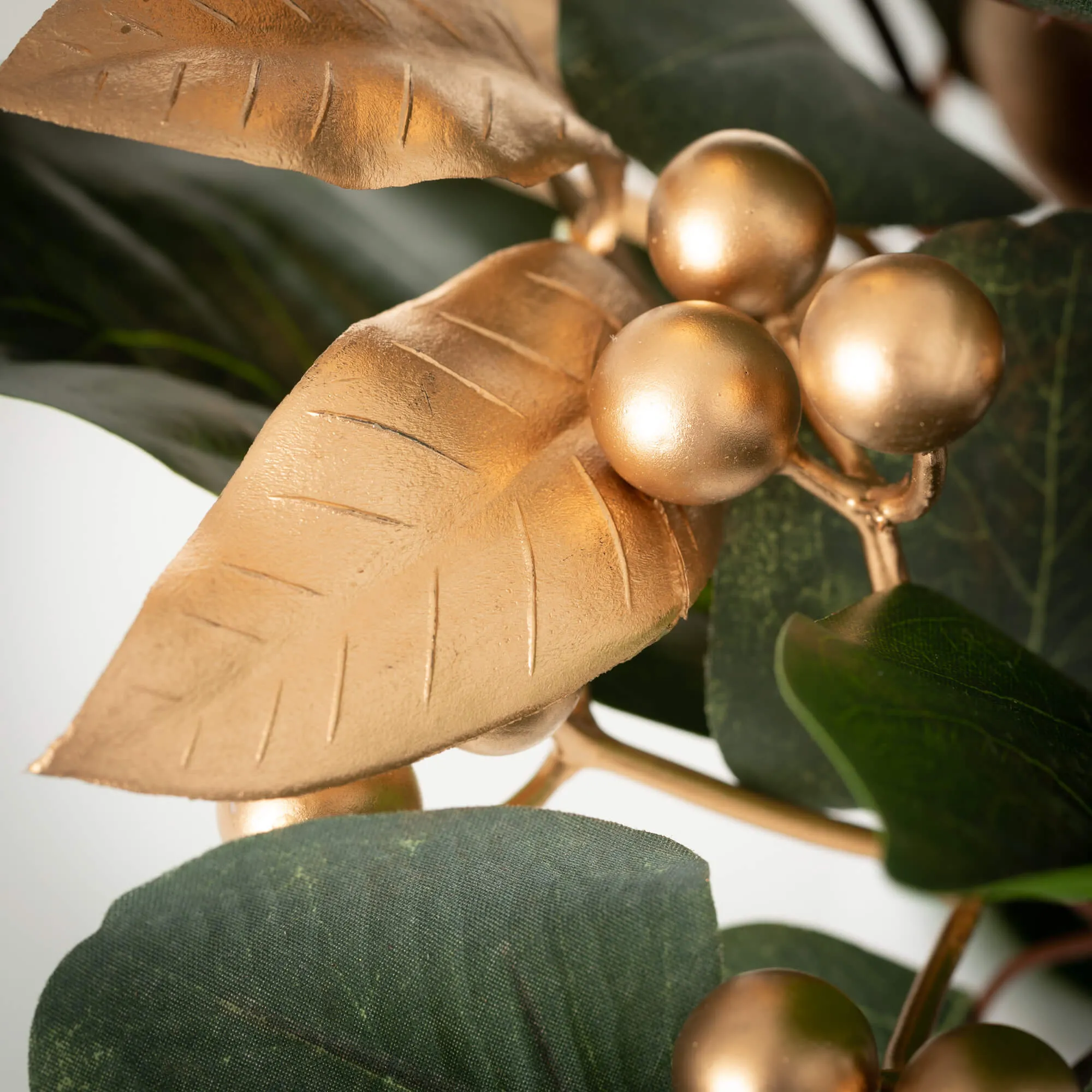 Sullivans 6 Gold Berry Leaf Garland, Festive Green Christmas Decorative Garland