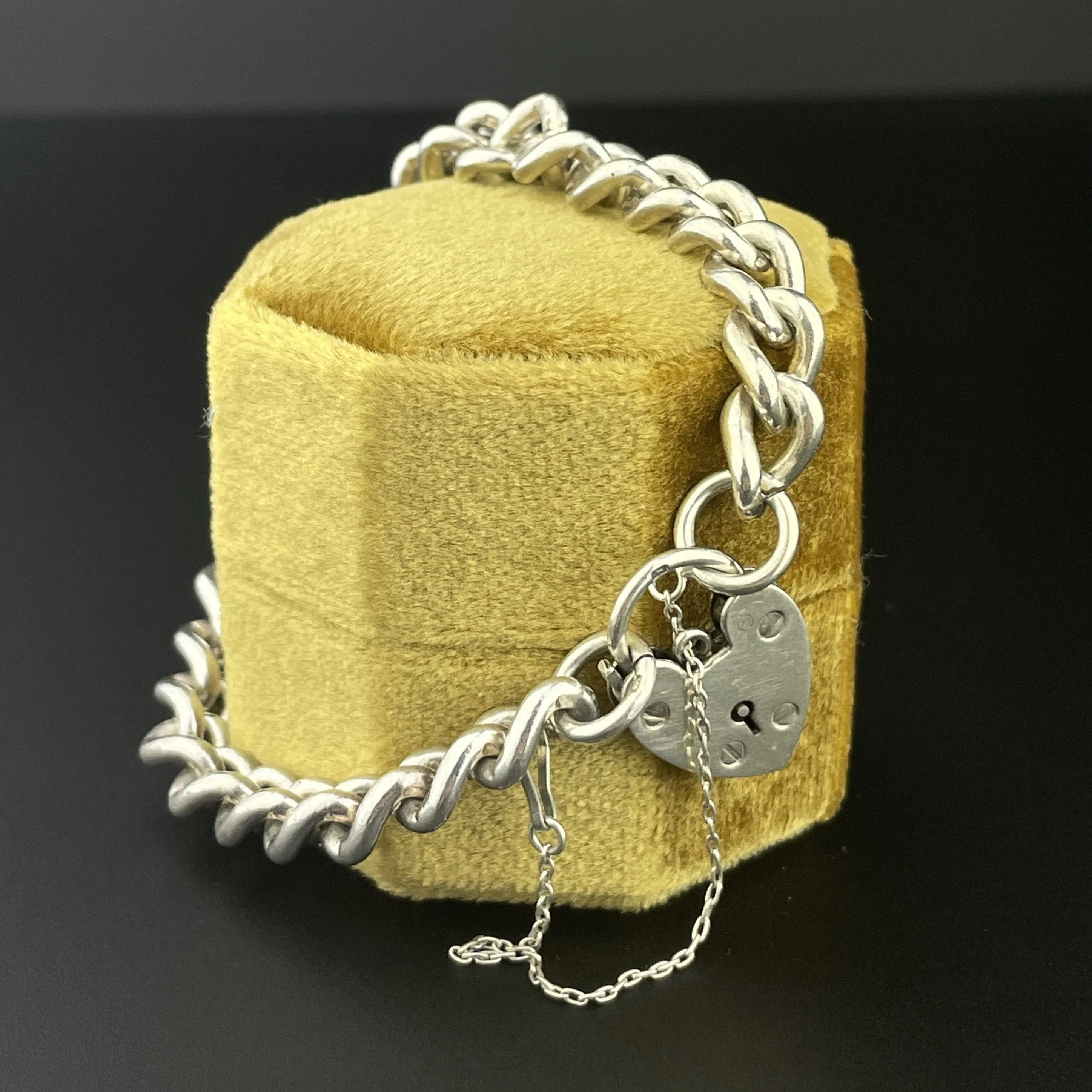 Antique Silver Heart Padlock Curb Chain Bracelet