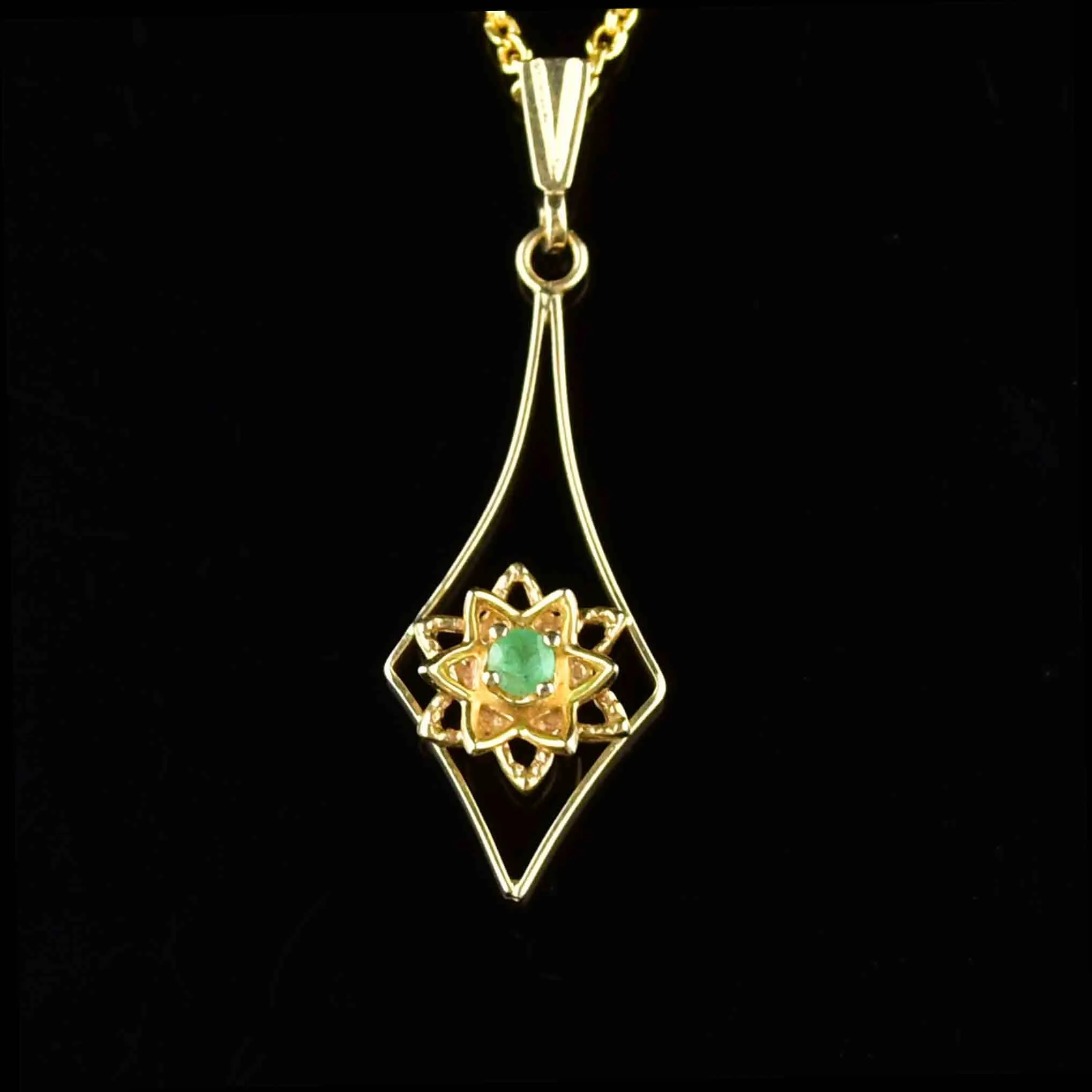 Antique Victorian 14K Gold Emerald Lavalier Pendant Necklace