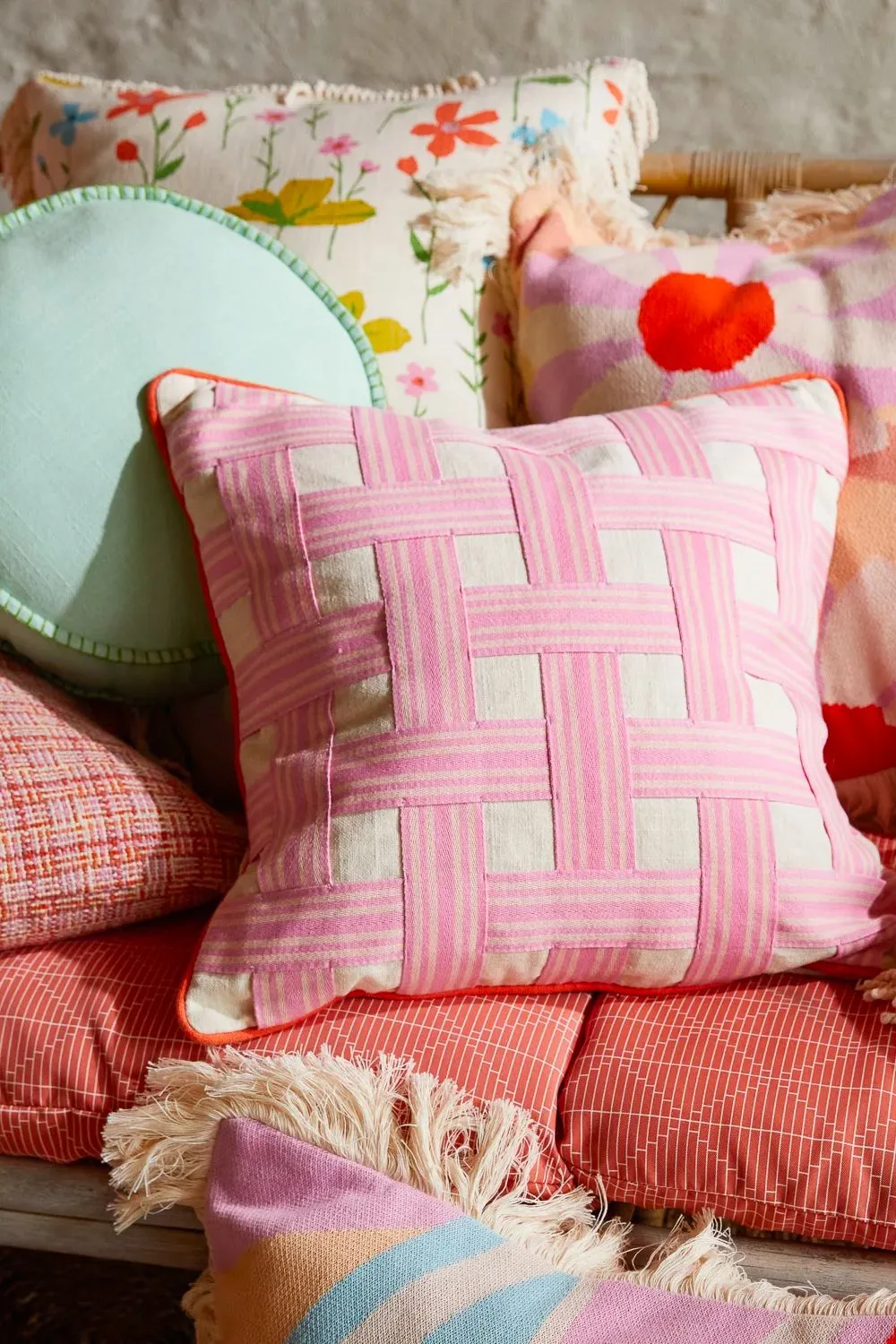 BIGGS COTTON CUSHION - Dahlia