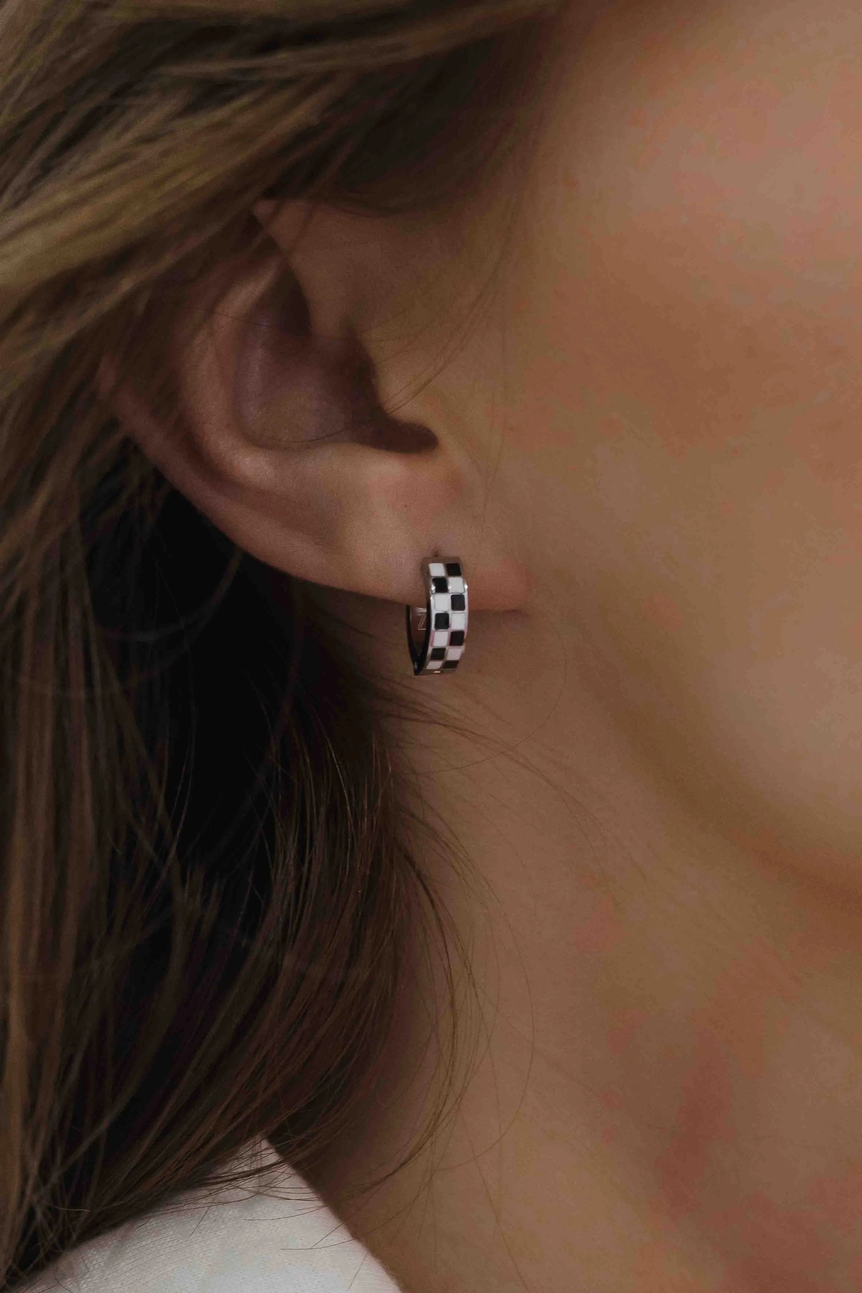 Black and White Checkered Hoops