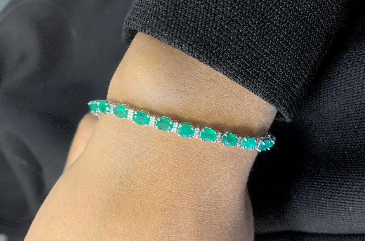 Bracelet 18kt White Gold Emeralds & Diamonds