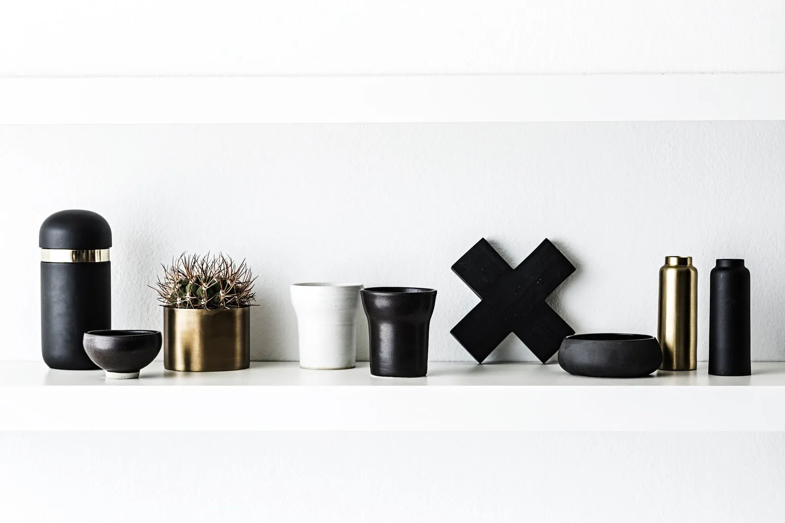 Concrete Cross Trivet - Black