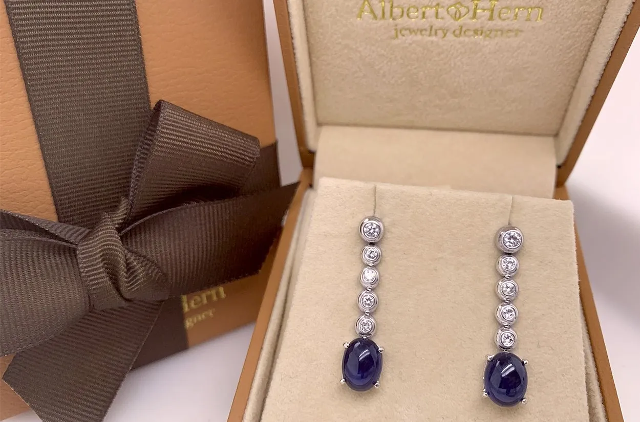 Earrings 18kt Gold Blue Sapphire Cabochon & Diamonds