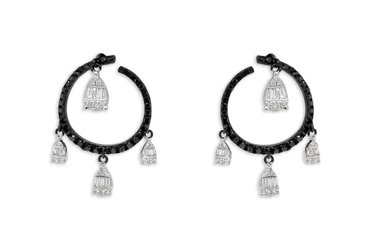 Earrings 18kt Open Circle Black & White Diamonds