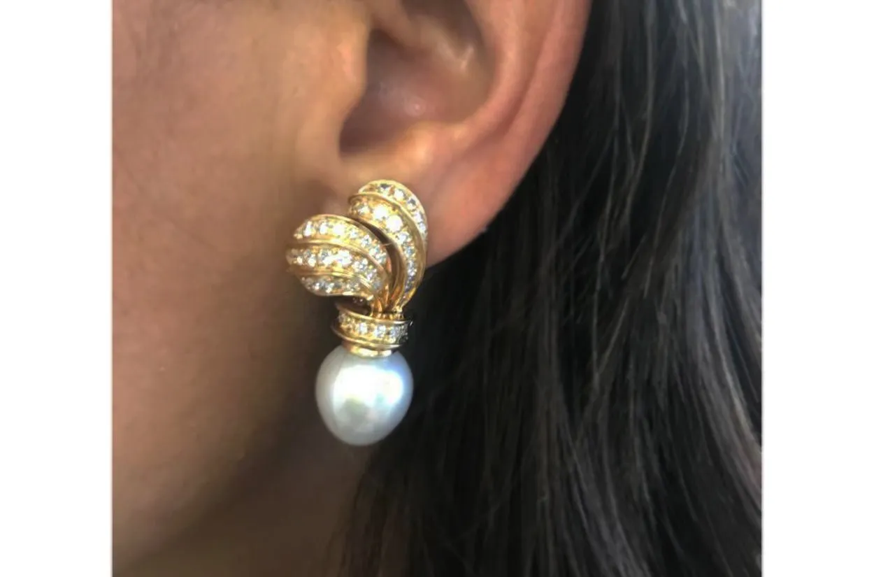 Earrings Classic 18kt Gold South Sea Pearls & Diamonds