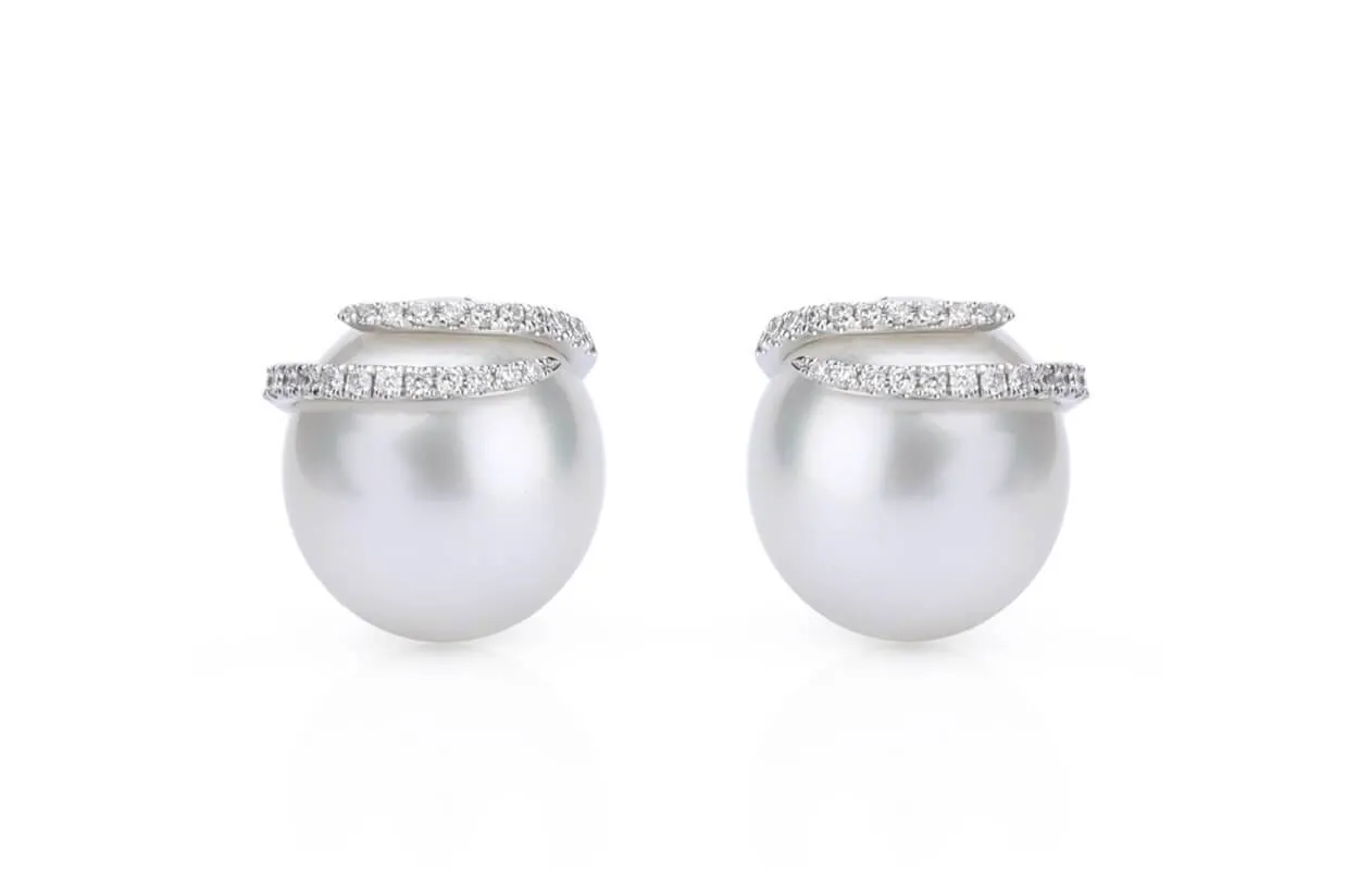 Earrings White Gold South Sea Natural Pearls & Diamonds