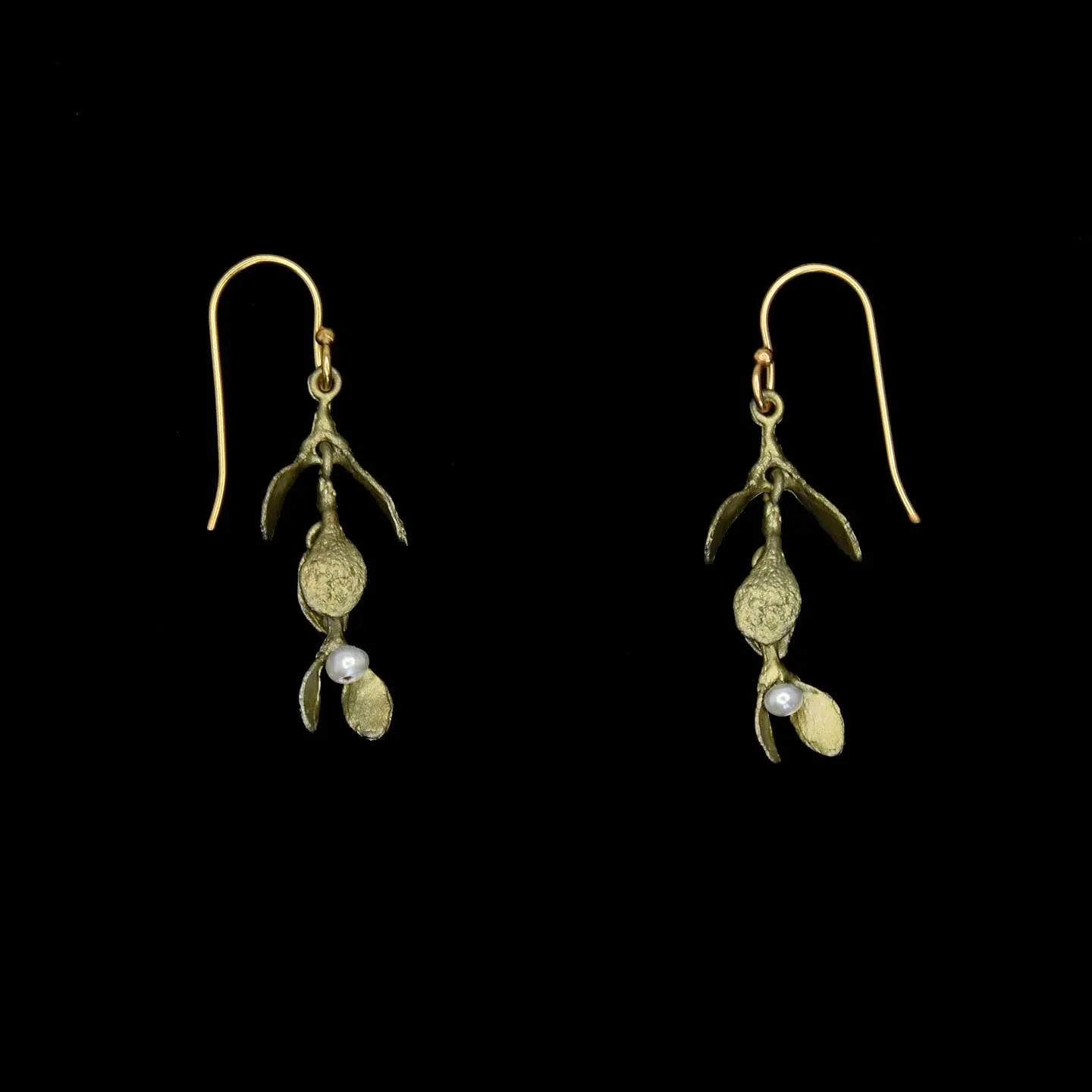 Mistletoe Earrings - Dangle Wire